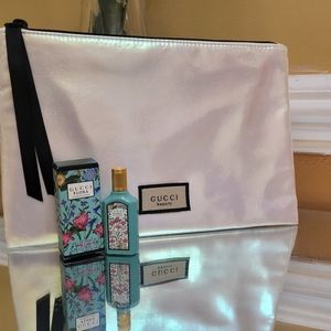 Gucci 2 pics set